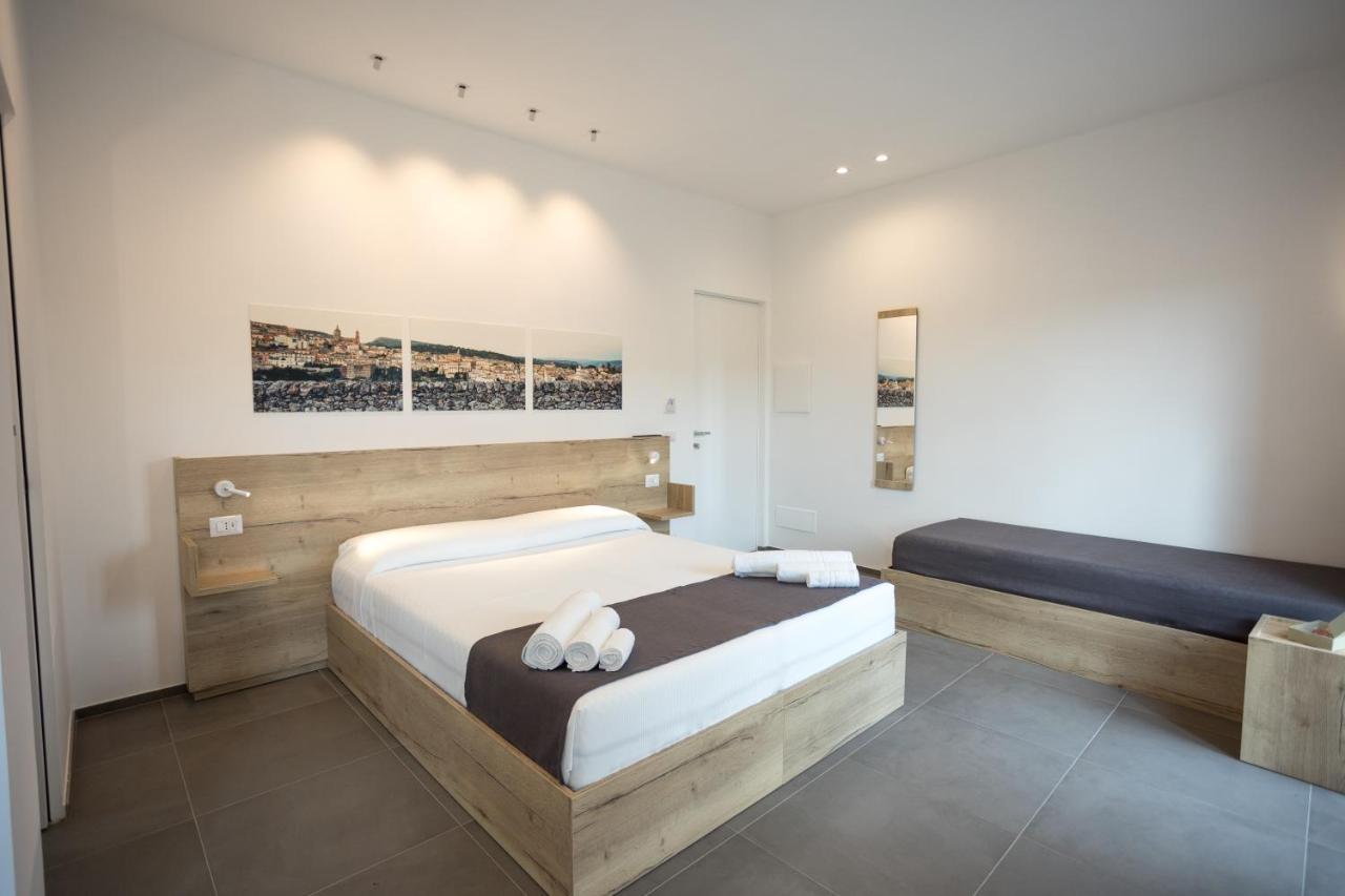 Fico - Finestra Contemporanea Hotel Ragusa Luaran gambar